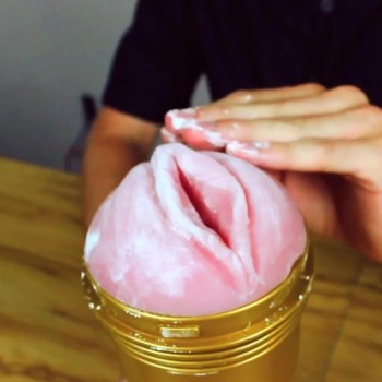 Fleshlight Renewing Powder - Pflegepuder 118 ml