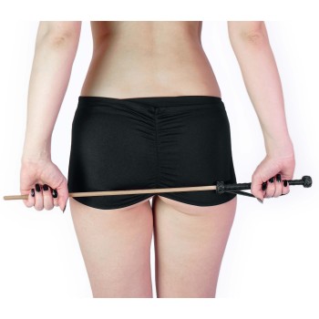 Rohrstock aus Buchenholz mit Ledergriff - The Obedience