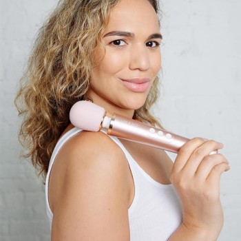 Le Wand - Petite Rechargeable Massager - Rosegold