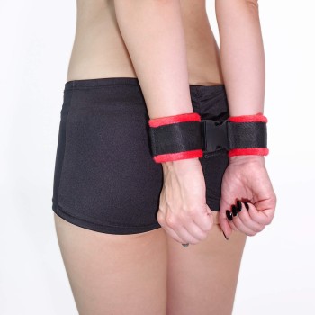 Schnellfesseln Klick-Verschluss - Soft Bondage Handfesseln Blk/Red