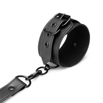 Bedroom Fantasies - Hogtie-Kreuz mit Handfesseln und Fußfesseln
