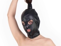 BDSM Maske im Leder-Look mit Pferdeschwanz-Öffnung