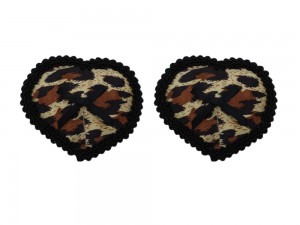 Herzförmiger Nippelschmuck in Leopard-Optik