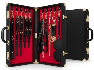 Bedroom Fantasies - Bondage-Koffer 13 Teile - Kunstleder